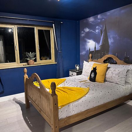 Hogwarts Apartment Abbots Langley Luaran gambar